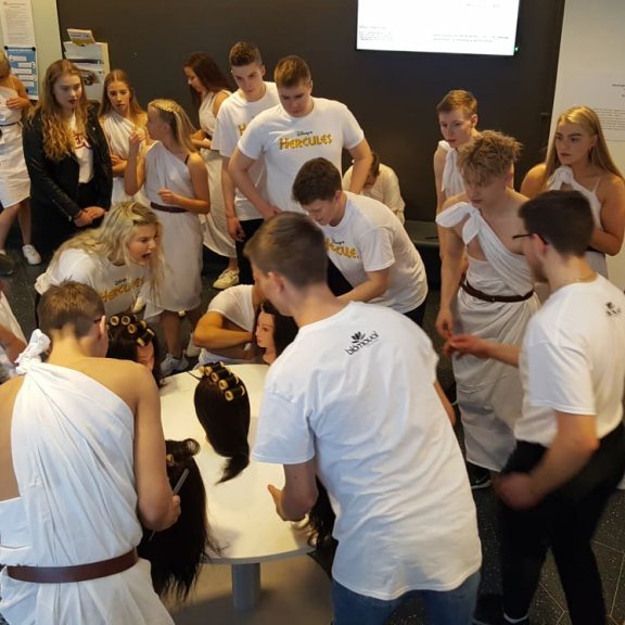 87024573_1055181931520073_4126726683917025280_n