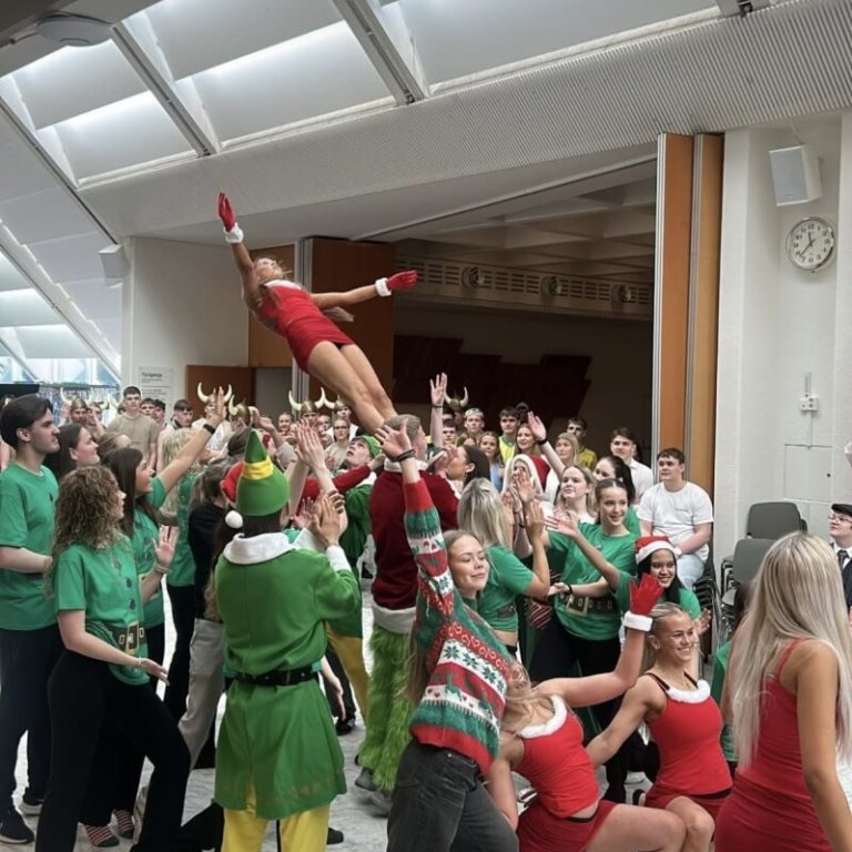 15fd93ee-bef8-41df-abd6-6ab114fc0732