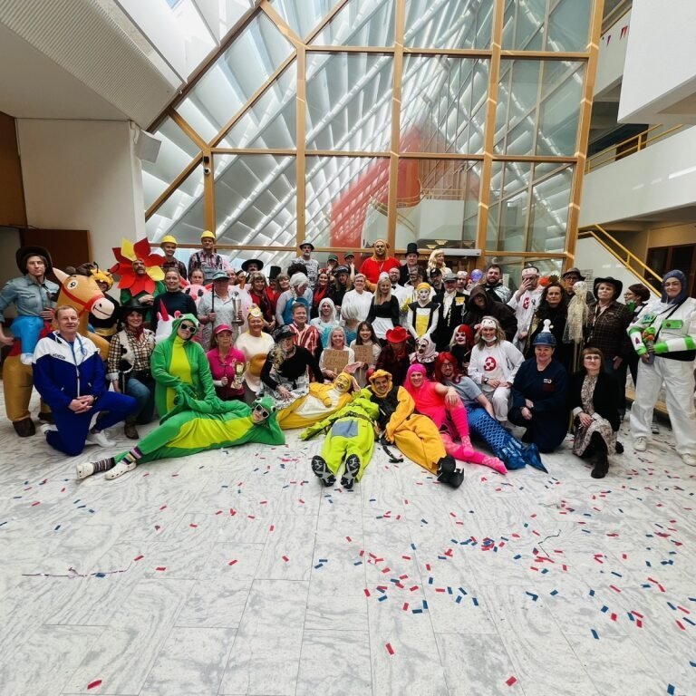 779a625b-c764-4101-8410-b35ec12a33f2