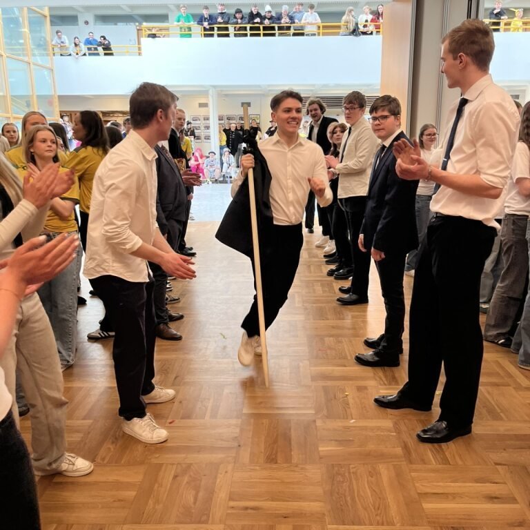 b70764dc-7cb5-4b2e-bc3a-e173ac23234b