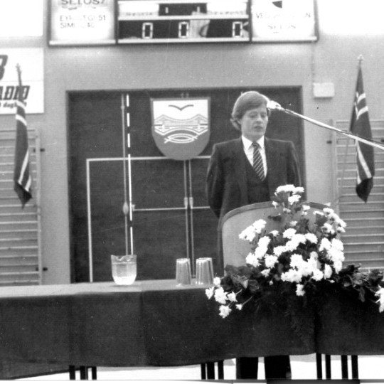 fyrstaskolasetningfsuscan0001jpg