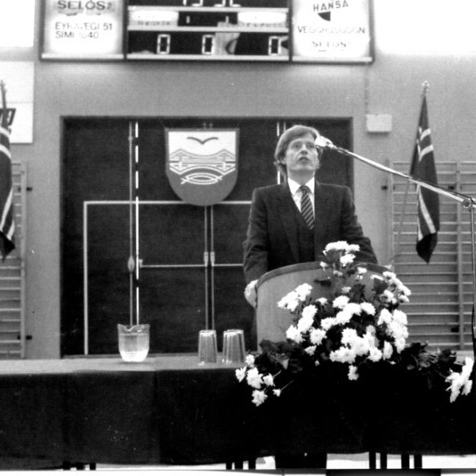 fyrstaskolasetningfsuscan0004jpg