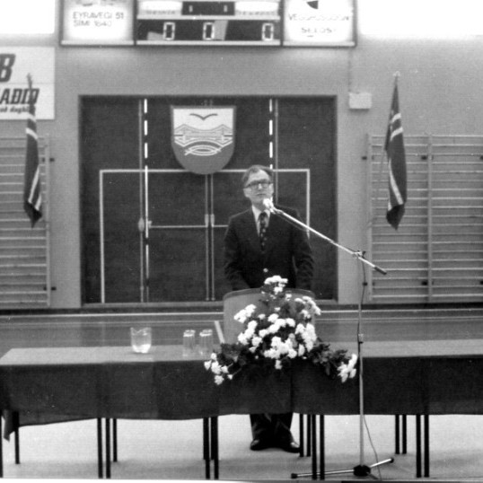 fyrstaskolasetningfsuscan0006jpg