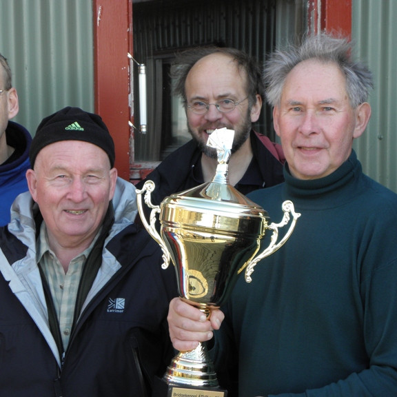 Heldur fast um bikarinn