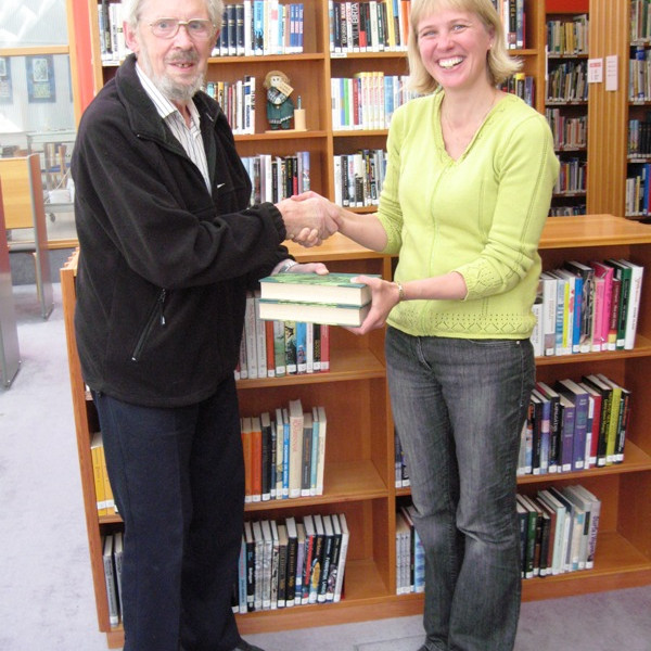 Vegleg bókagjöf til skólans