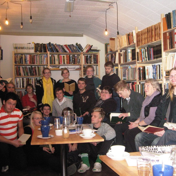 Bóhemtími í Bókakaffinu