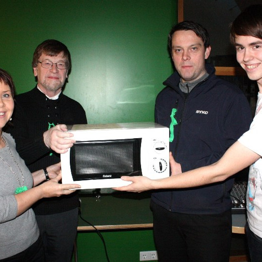 Byko og foreldrafélagið gefa