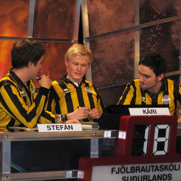 FSu í undanúrslit í Gettu betur