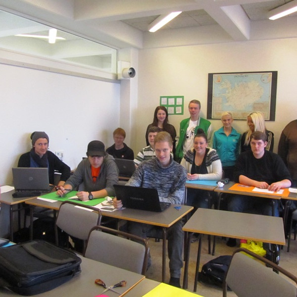 Unnið með lagatexta í íslensku
