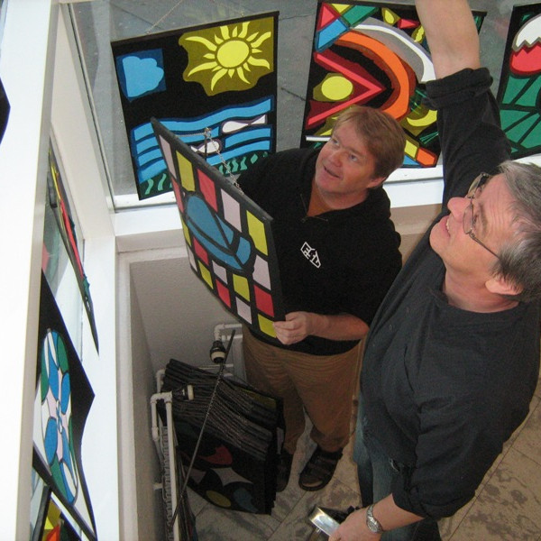 Jólaskreytingar komnar upp