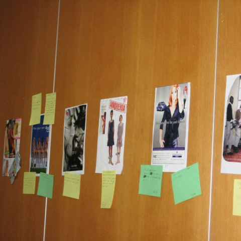 Auglýsingaverkefni í ensku 503