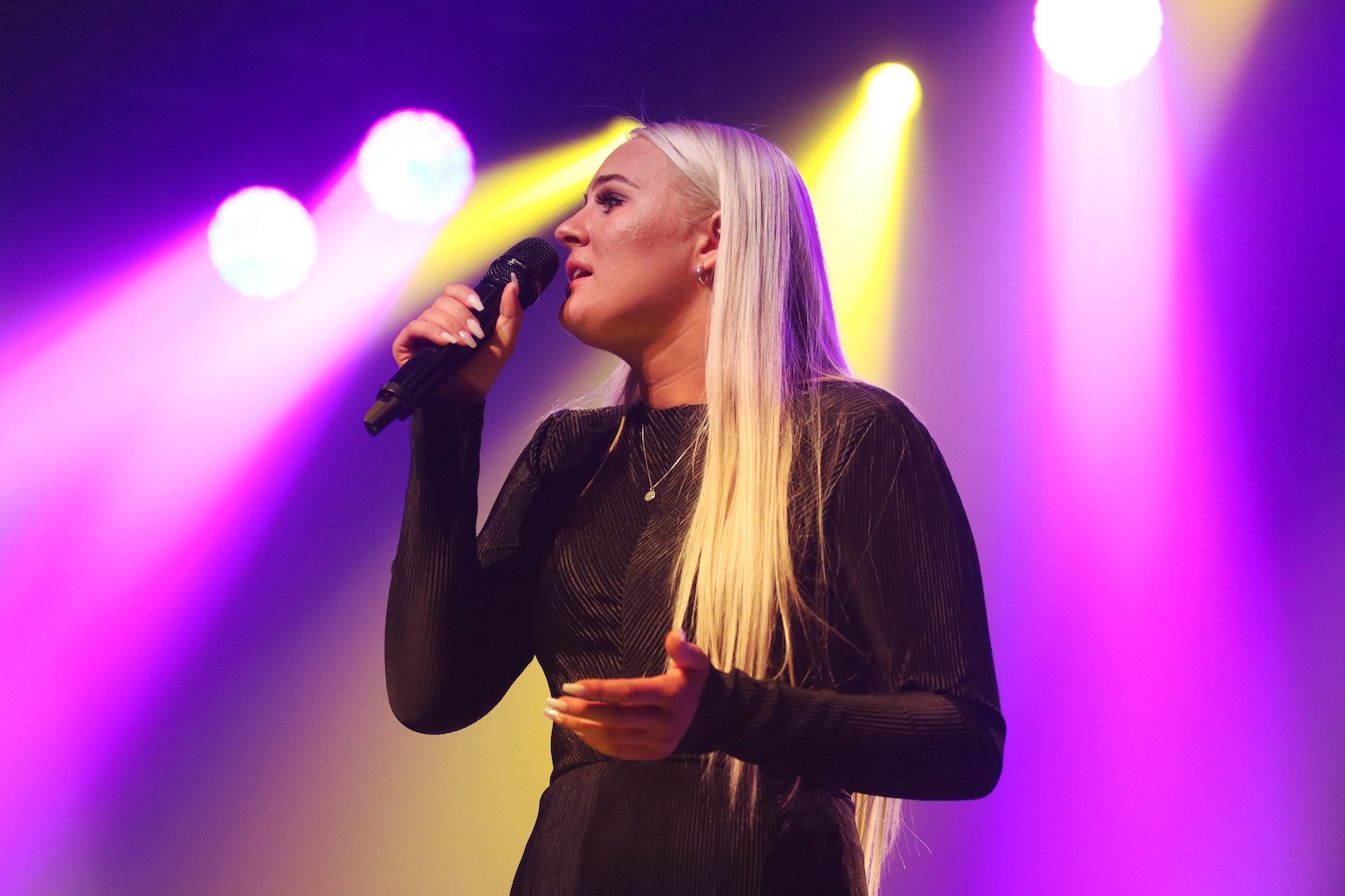 Íris Arna sigraði söngkeppni FSu | Fjölbrautaskóli Suðurlands