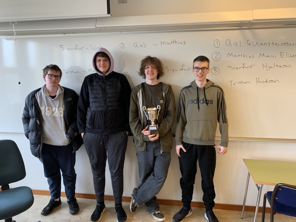 KRAFTMIKIÐ SKÁKMÓT Á KÁTUM DÖGUM