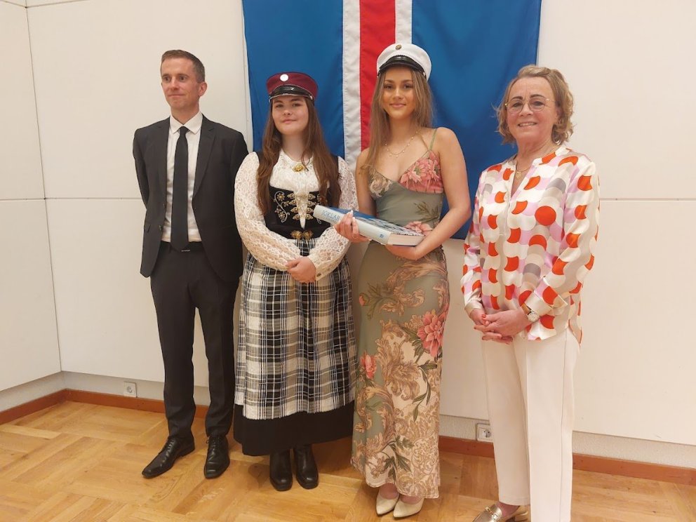 SÖGULEG ÚTSKRIFT í FSu