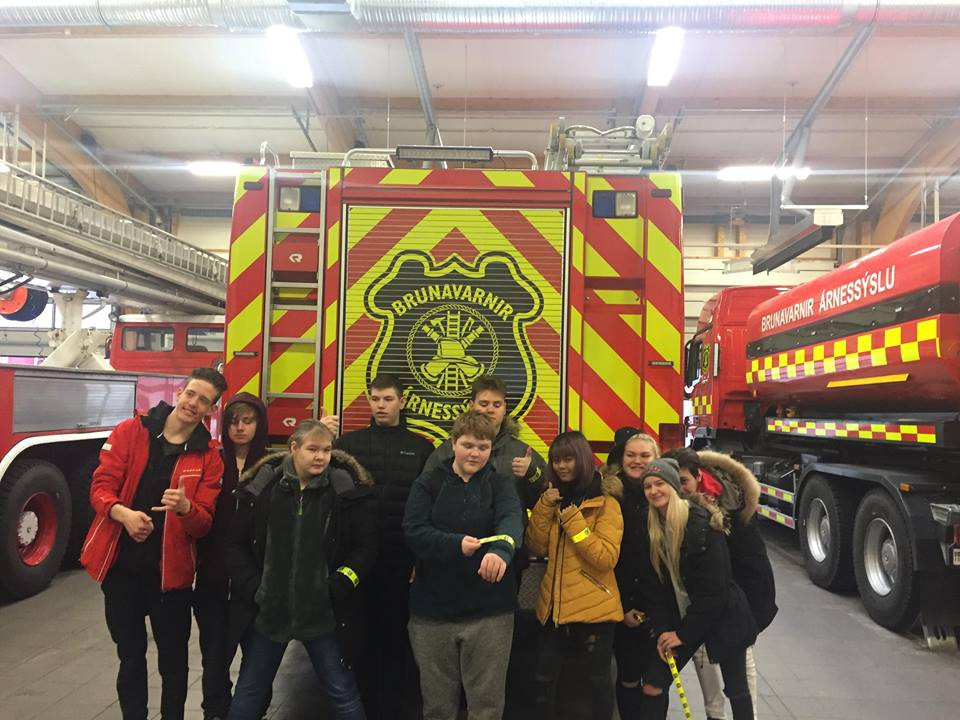 Nemendur fengu að skoða allt milli himins og jarðar í Björgunarmiðstöðinni.