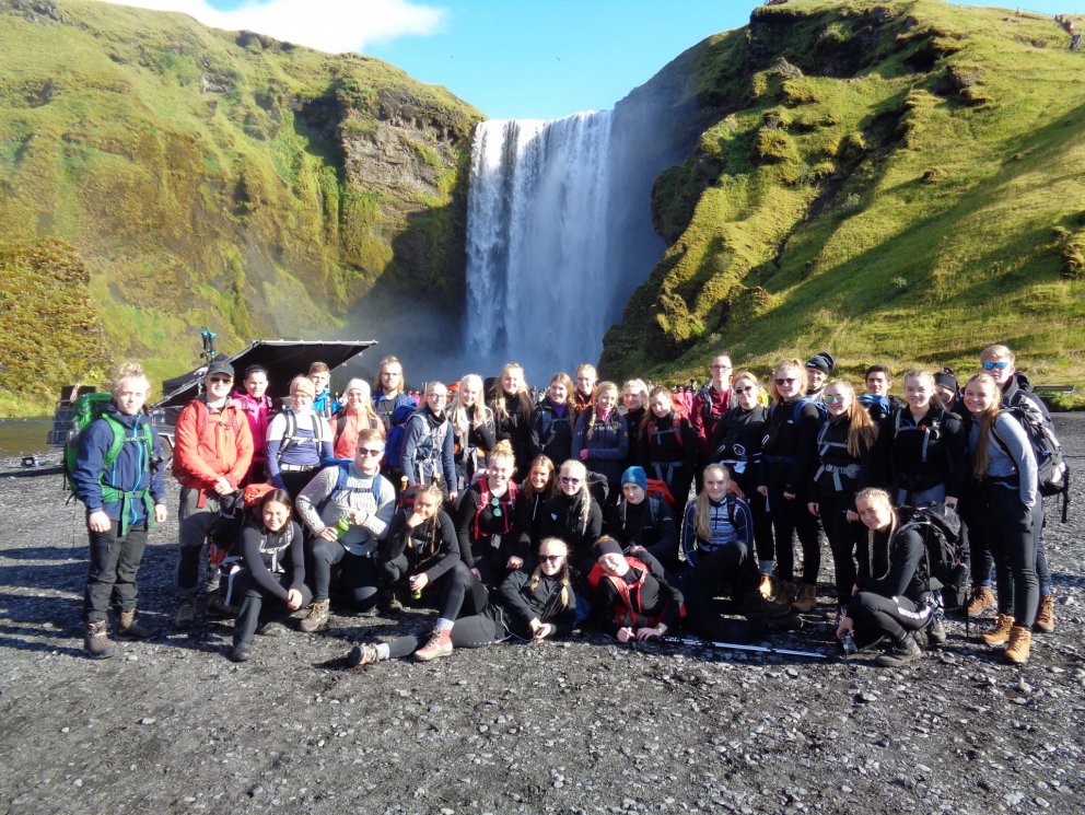 Hópurinn í útivistaráfanganum gekk yfir Fimmvörðuháls.