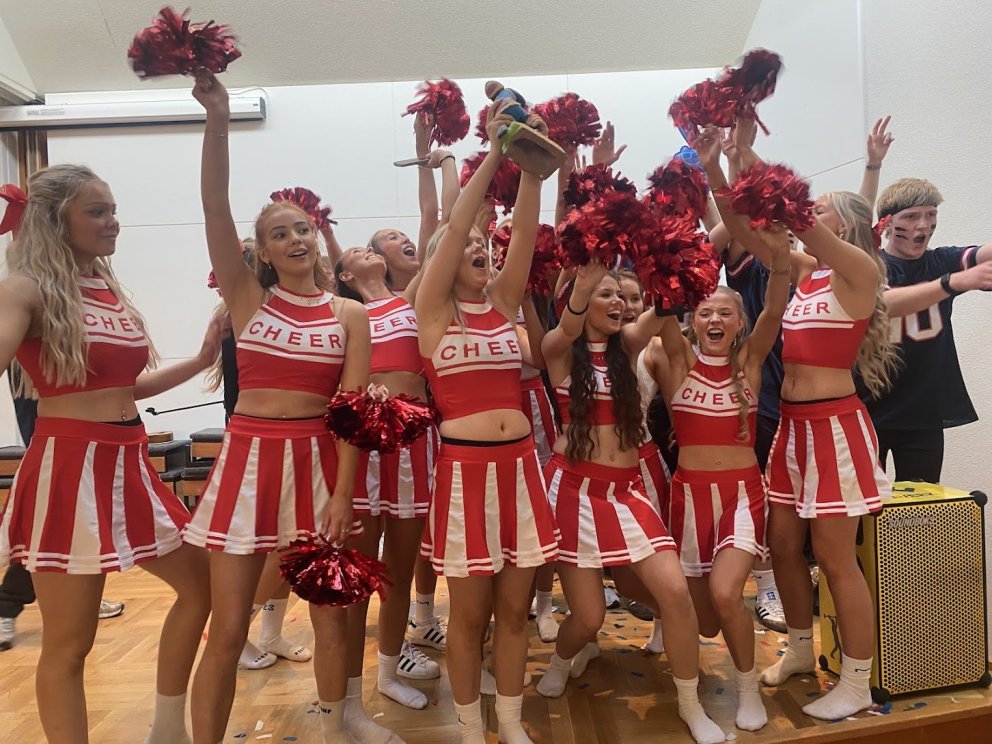 FÁR Í FLÓA Á VORJAFNDÆGRI