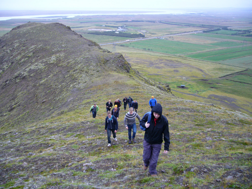 Fjölmenn fjallganga