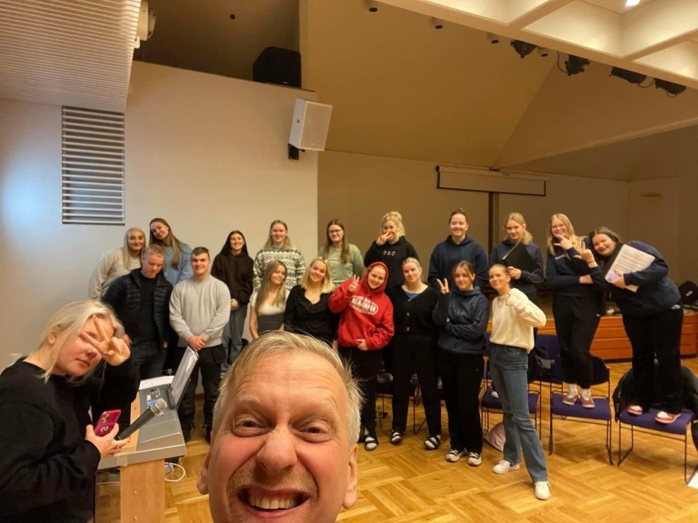 KÓR FJÖLBRAUTASKÓLANS ENDURVAKINN