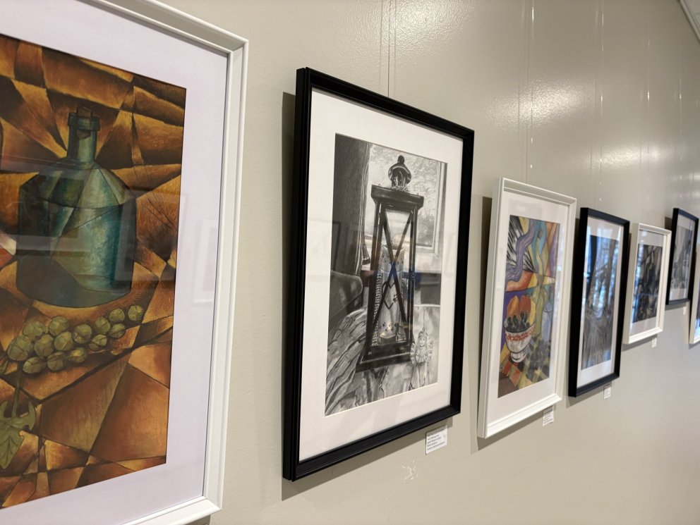 MÖNDLAÐ MEÐ MÓDERNISMA