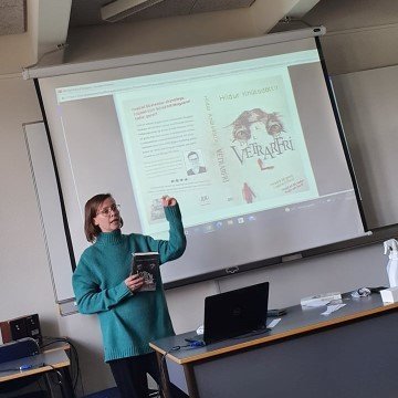 HILDUR KNÚTSDÓTTIR Í HEIMSÓKN