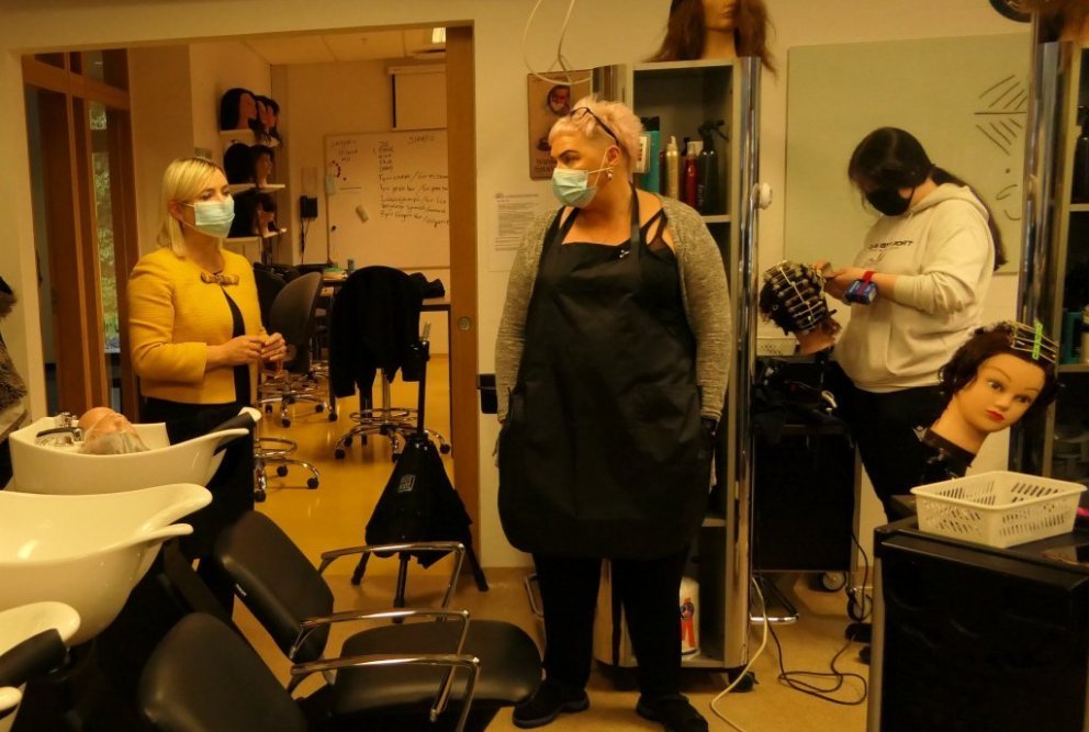 Menntamálaráðherra hitti meðal annars kennara og nemendur í Hamri.