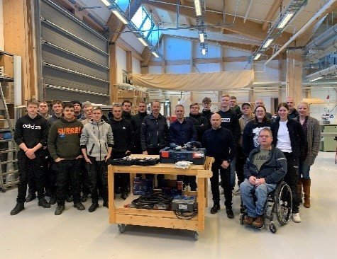 SAMSTARF SEM ER MIKILS VIRÐI