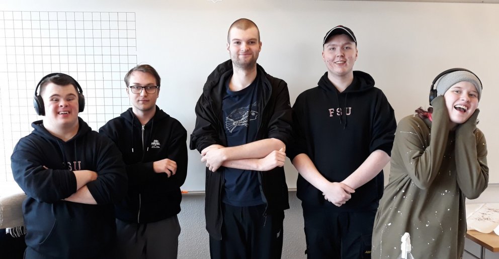 VEITINGUM VAR GERÐ GÓÐ SKIL