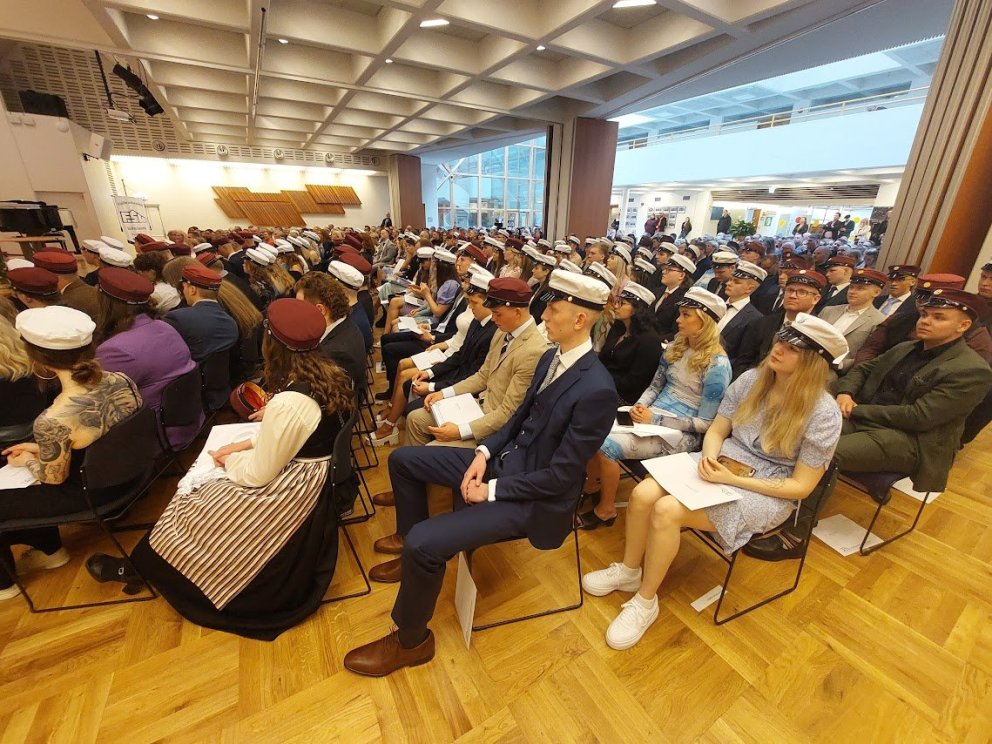 ÚTSKRIFTARDAGUR ER ALLTAF GLEÐIDAGUR