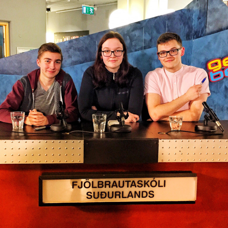 Gettu betur lið FSu 2018. Sólmundur Magnús Sigurðarson, Vilborg Ísleifsdóttir og Artúr Guðnason.