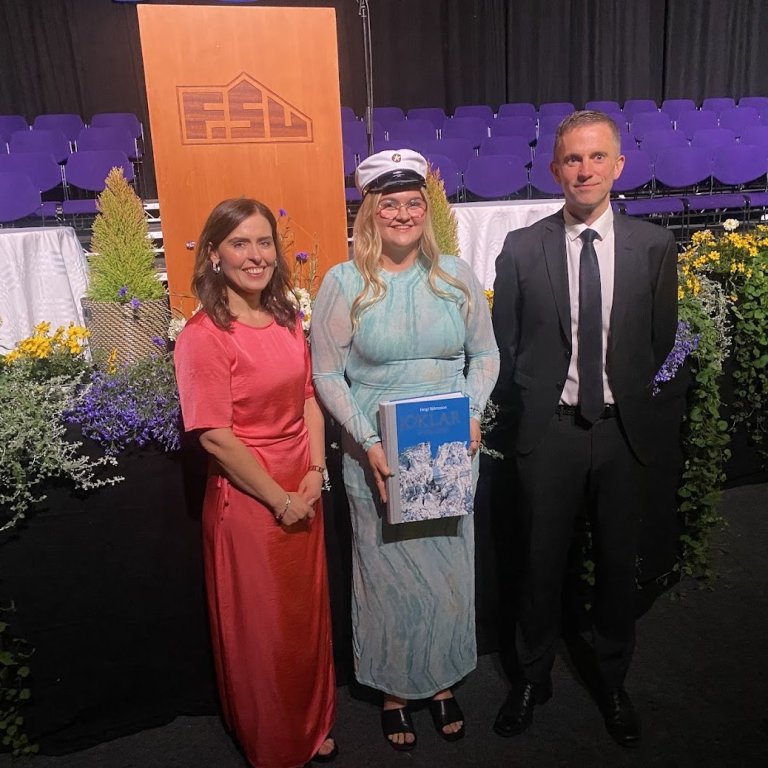 ÓLAFÍA RAGNHEIÐUR ER DUX SCOLAE