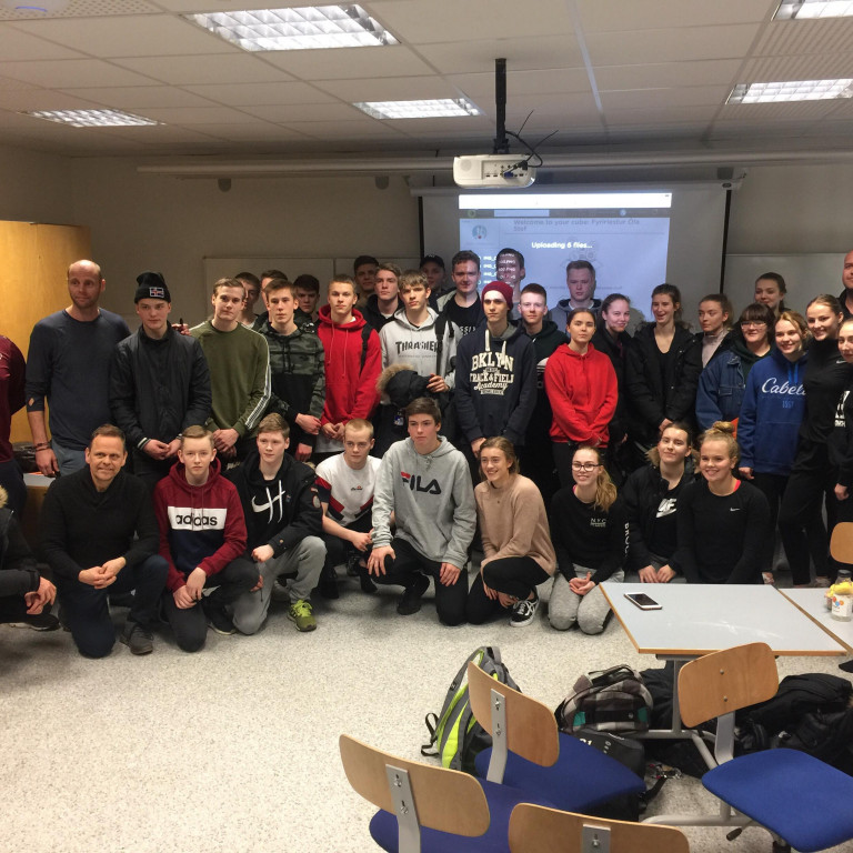 Ólafur Stefánsson ræddi við nemendur í Handknattleiksakademíunnu um afrekshugsun.