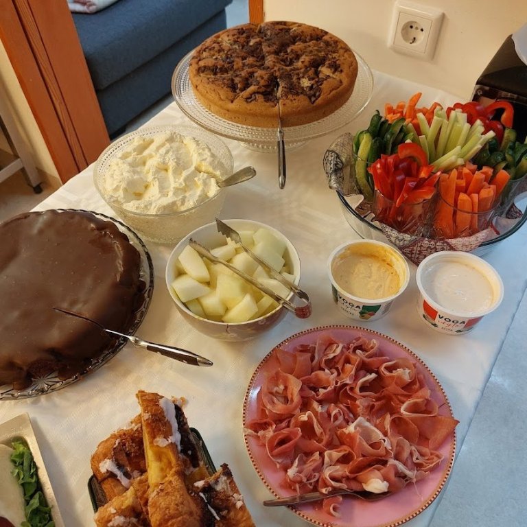 AÐ HÆTTI HNALLÞÓRU