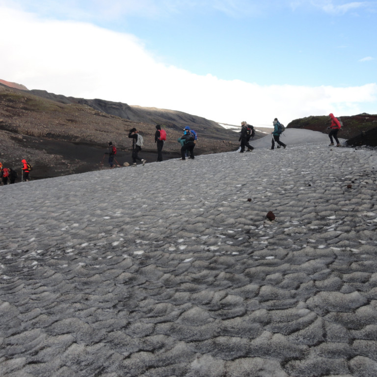 Fimmvörðuháls genginn.