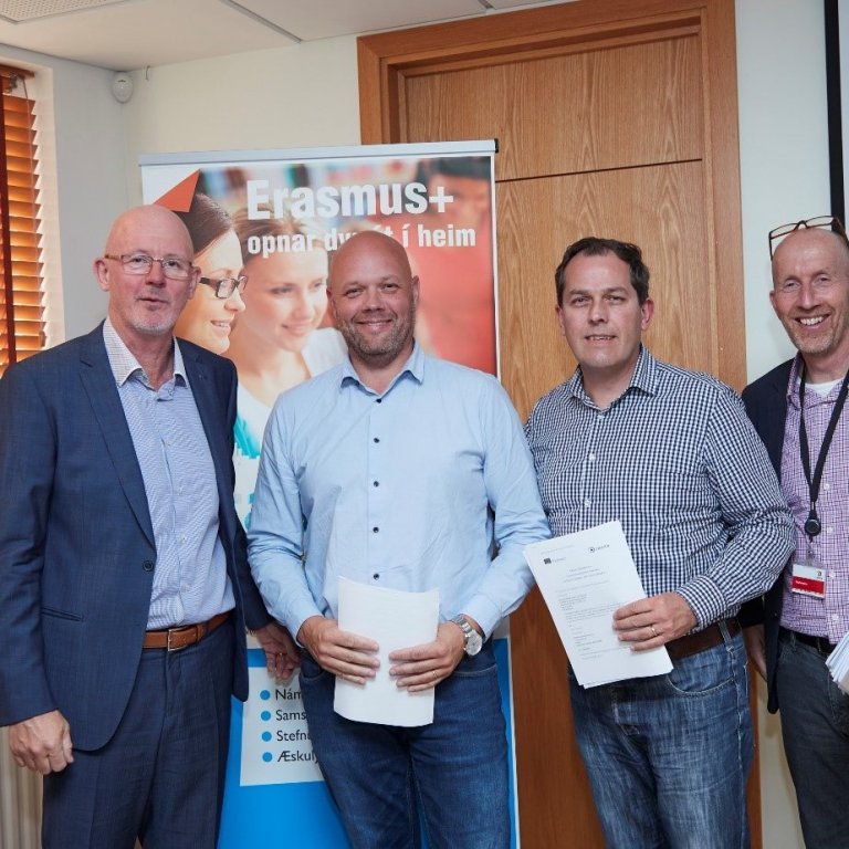 Á myndinni eru frá vinstri: Ágúst Hjörtur Ingþórsson (forstöðumaður Erasmus+ á Íslandi), Guðmundur B…