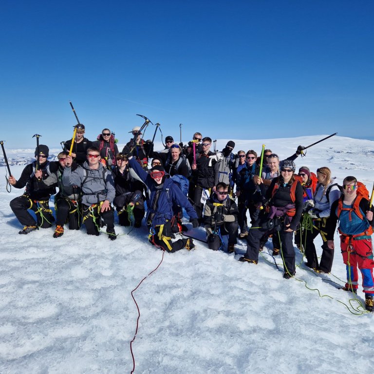 SIGURGANGA Á EYJAFJALLAJÖKUL