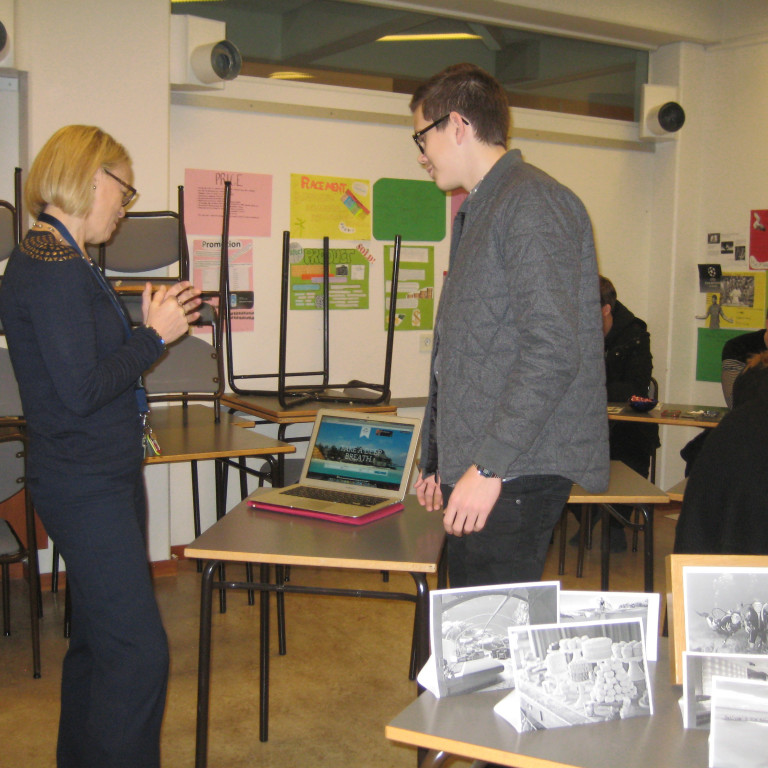 Enskunemendur kynna fyrirtæki