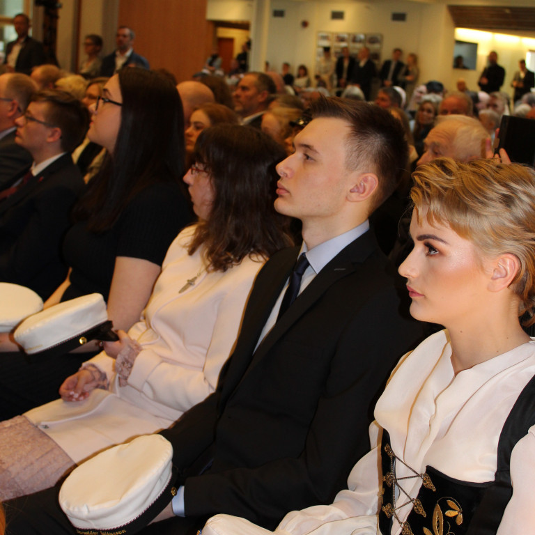 Brautskráning laugardaginn 26. maí 2018.