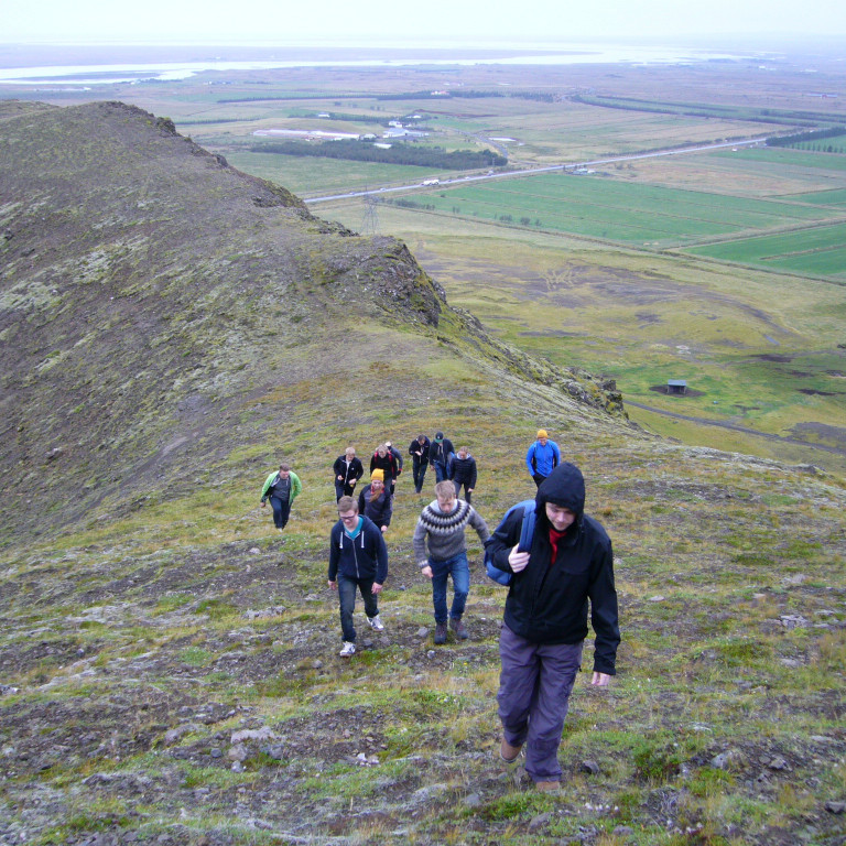 Fjölmenn fjallganga