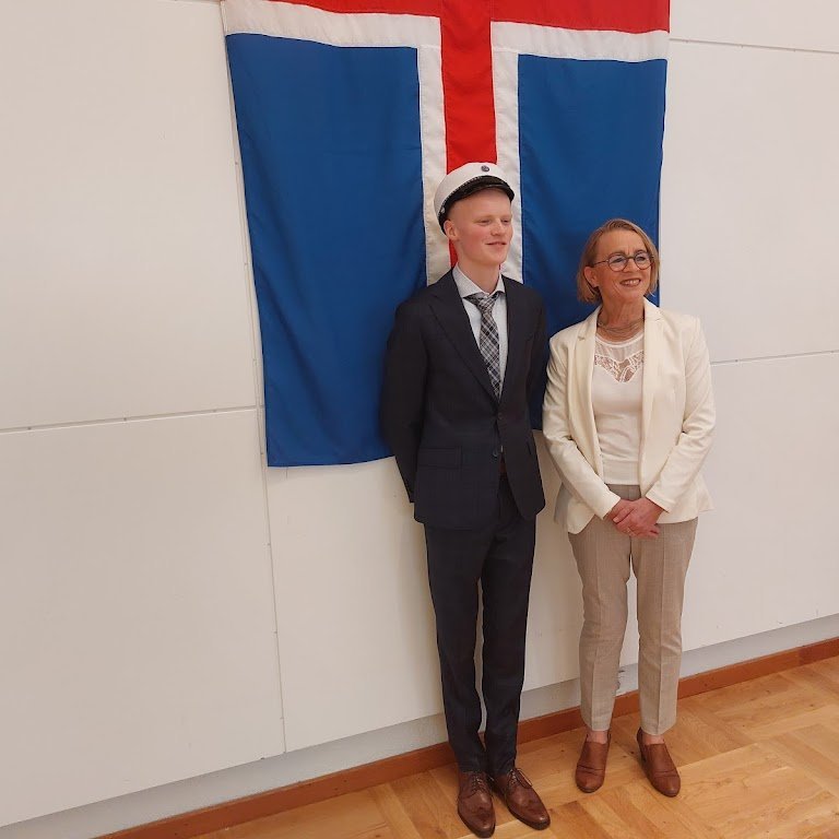 DÚX skólans vorið 2022 Bjarni Már Stefánsson ásamt skólameistara FSu Olgu Lísu Garðarsdóttur