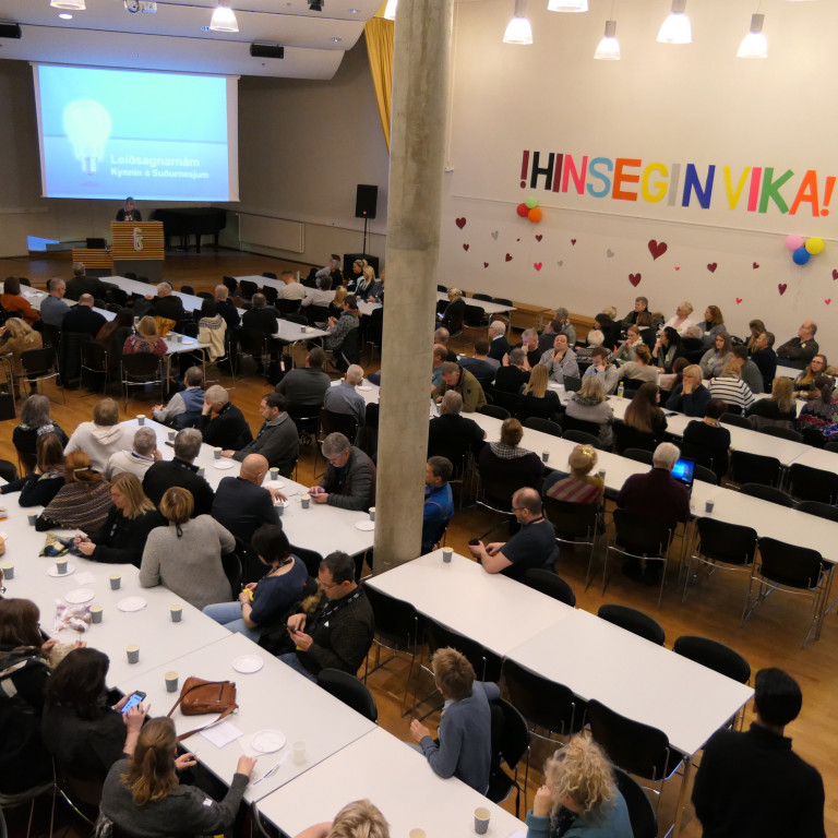 Fjölbrautaskóli Suðurlands tekur þátt í svokölluðu þrískólasamstarfi með Fjölbrautaskólanum á Suðurn…