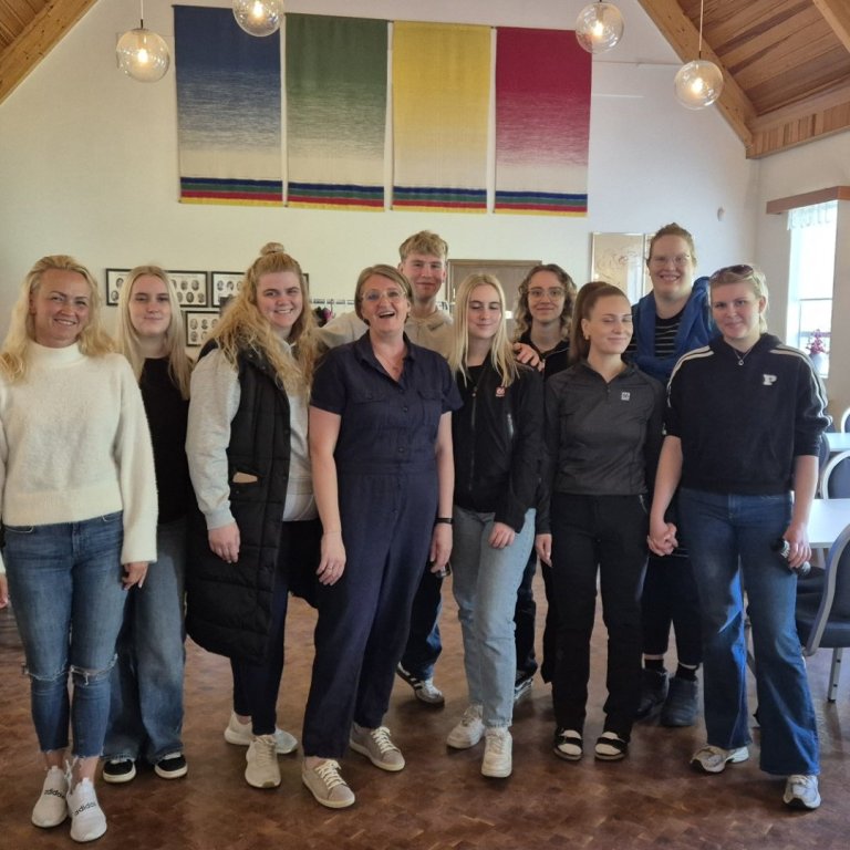 SJÚKRALIÐAR OG SORGARVIÐBRÖGÐ