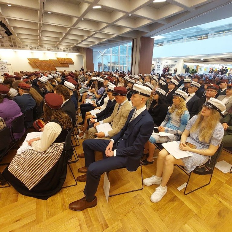 ÚTSKRIFTARDAGUR ER ALLTAF GLEÐIDAGUR