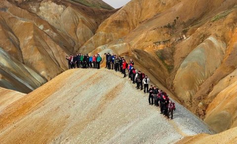 UMHVERFIÐ EINS FALLEGT OG ÞAÐ GETUR ORÐIÐ