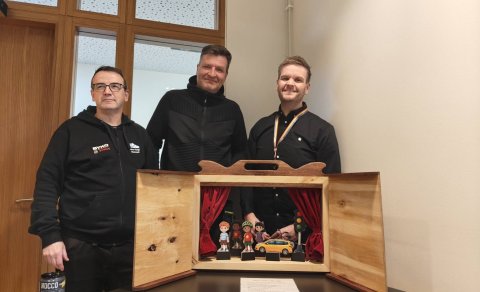 LOKSINS BRÚÐULEIKHÚS Í FSu